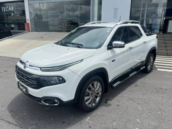 FIAT TORO 2.0 16V TURBO DIESEL RANCH 4WD AT9 FIAT TORO 2.0 16V TURBO DIESEL RANCH 4WD AT9